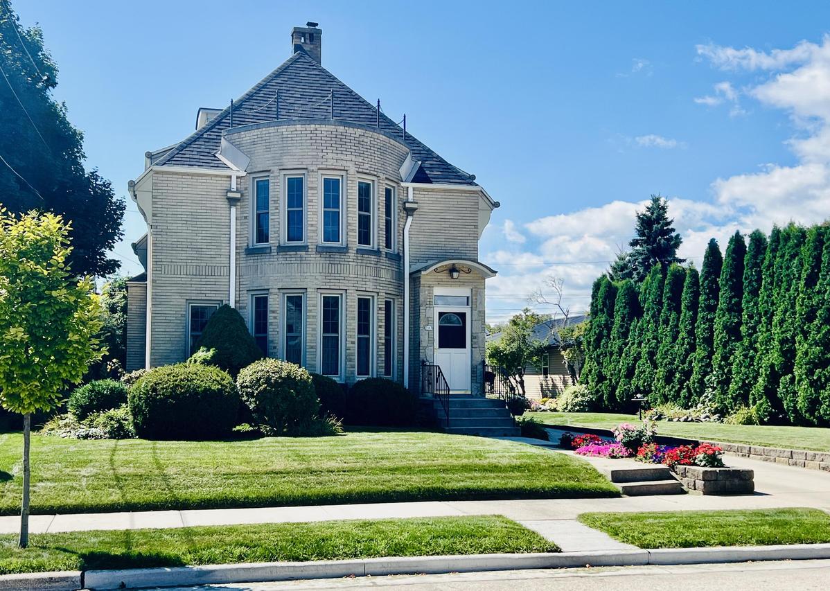317 Euclid Ave, Sheboygan, WI 53083
