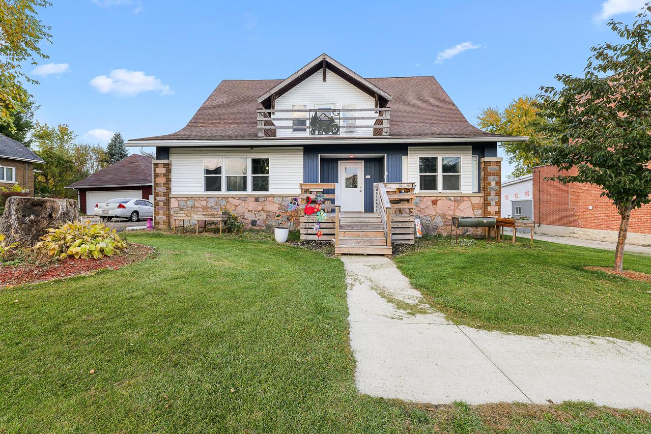 W6180 Main St, Burnett, WI 53922
