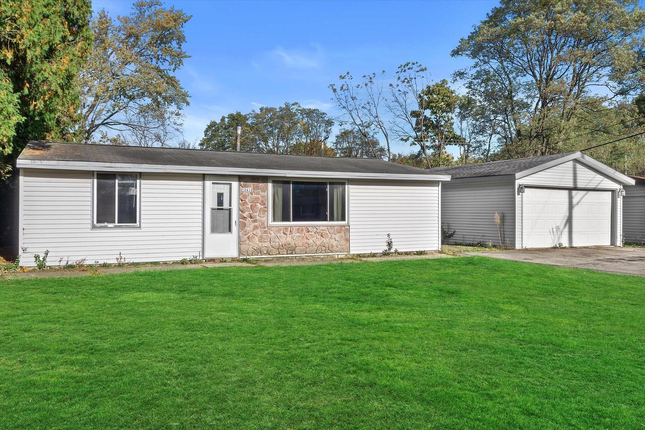 10410 Root River, Caledonia, WI 53108