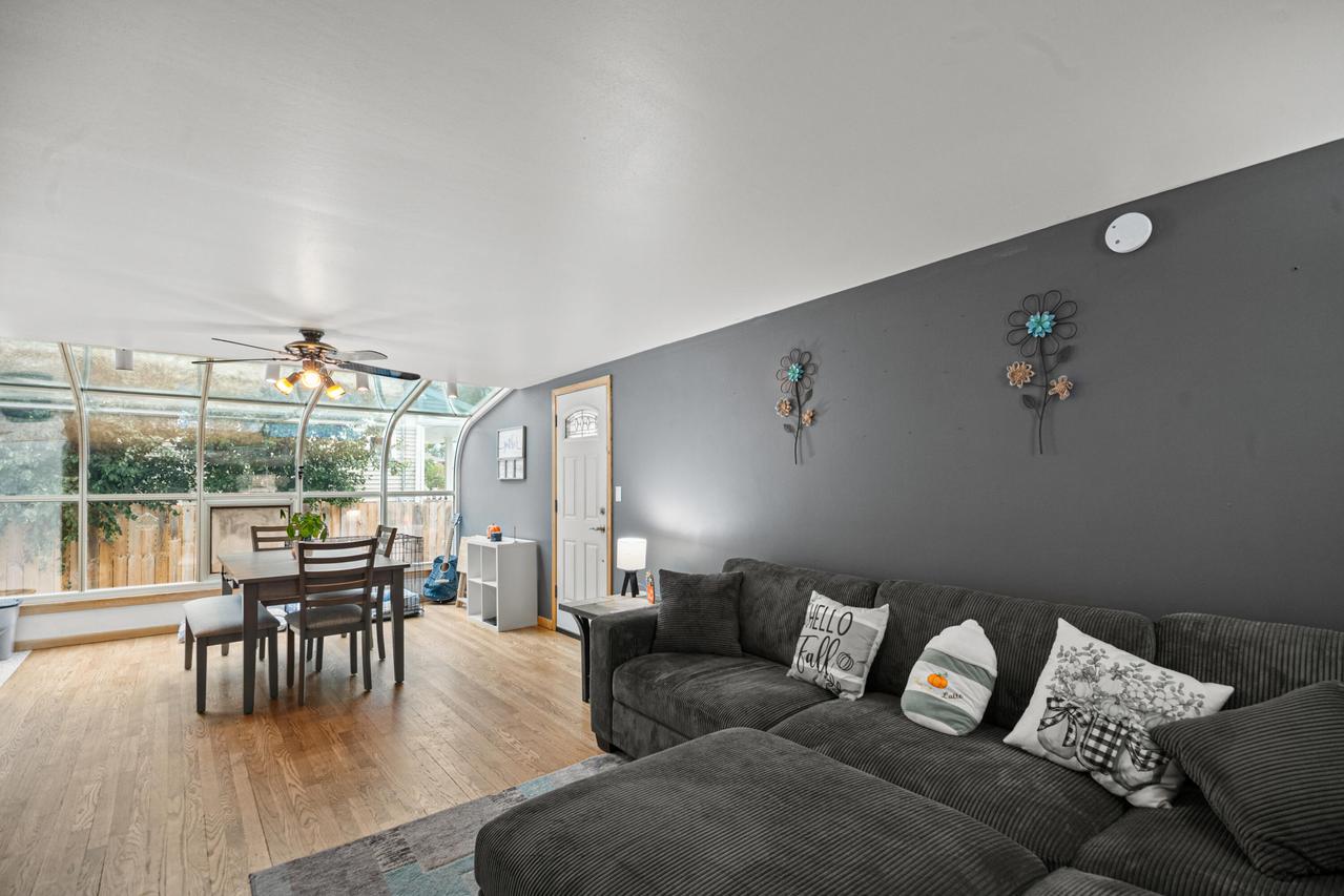 1139 White Rock Ave, Waukesha, WI 53186