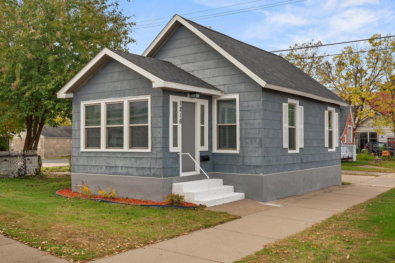 1216 Livingston St, La Crosse, WI 54603