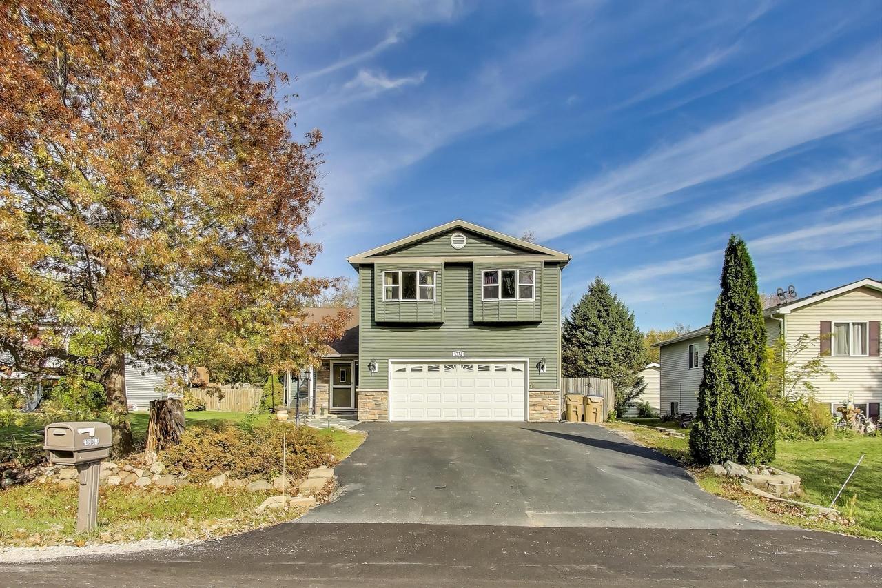 1034 101st St, Pleasant Prairie, WI 53158