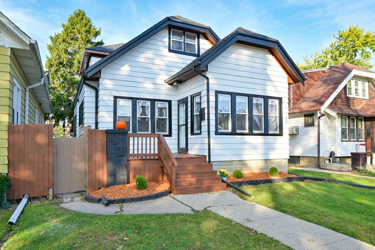 4513 N 37th St, Milwaukee, WI 53209