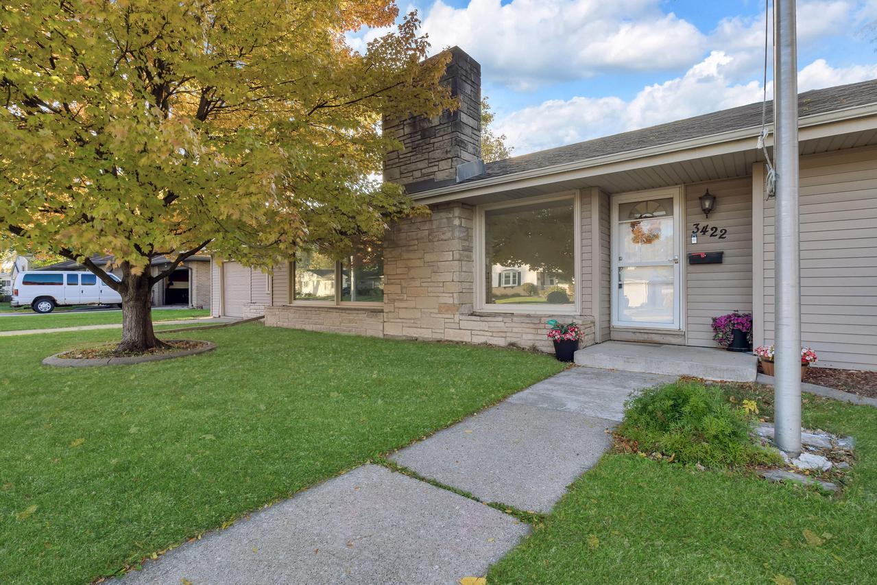 3422 Stratford Ave, Racine, WI 53402