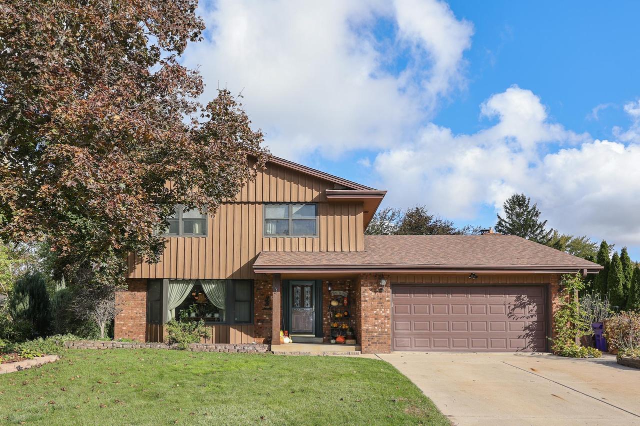 S68W13586 W Bristlecone Ln, Muskego, WI 53150