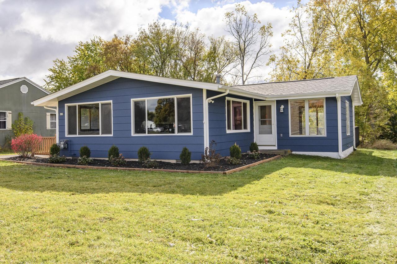 629 Legion Dr, Twin Lakes, WI 53181