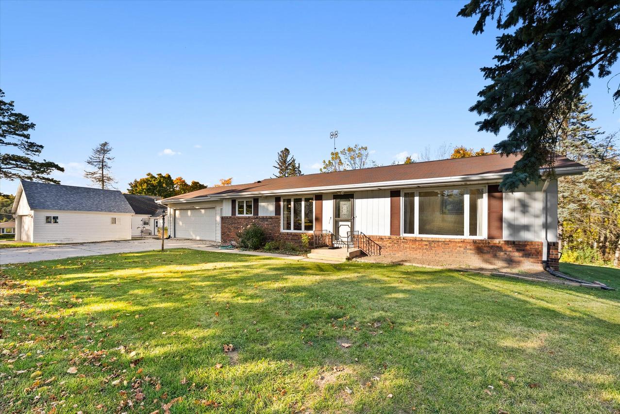 W4414 South St, Lima, WI 53031