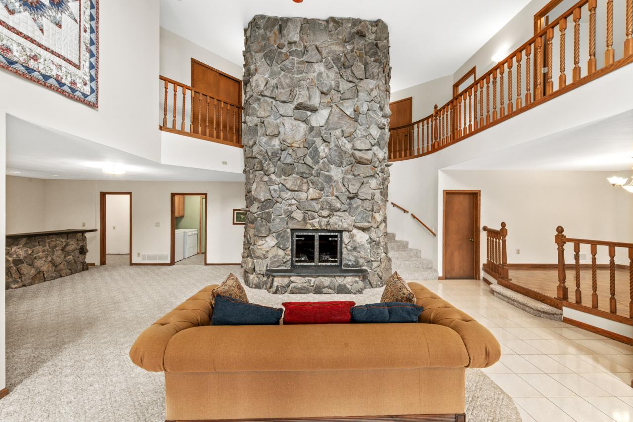 W332S3781 Lilac Ct, Genesee, WI 53118