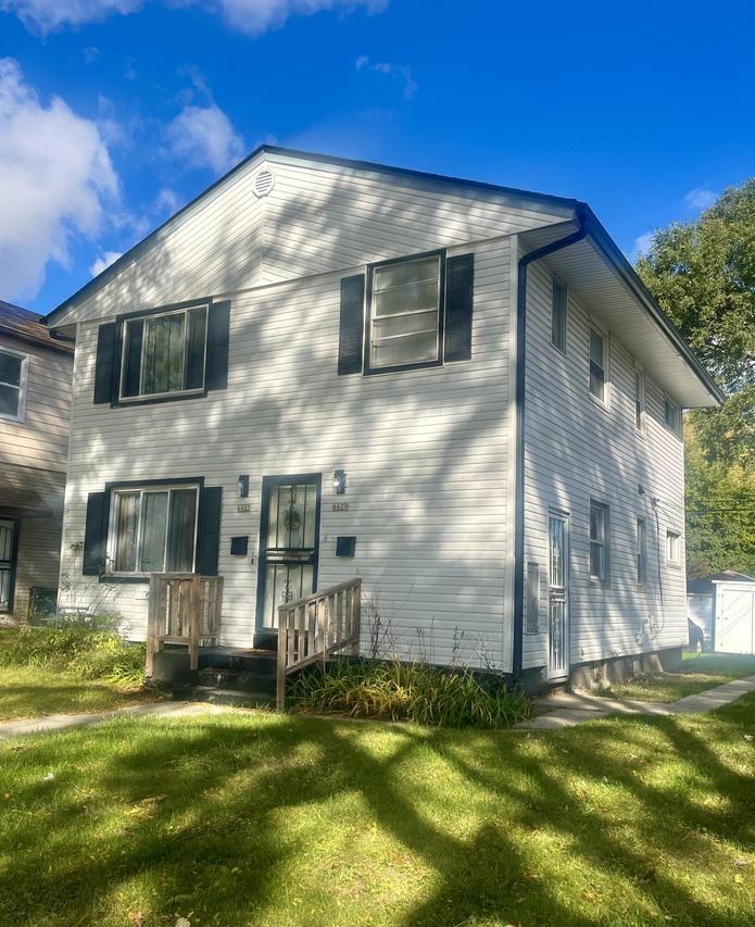 6620 W Carmen, 6622 Ave, Milwaukee, WI 53218