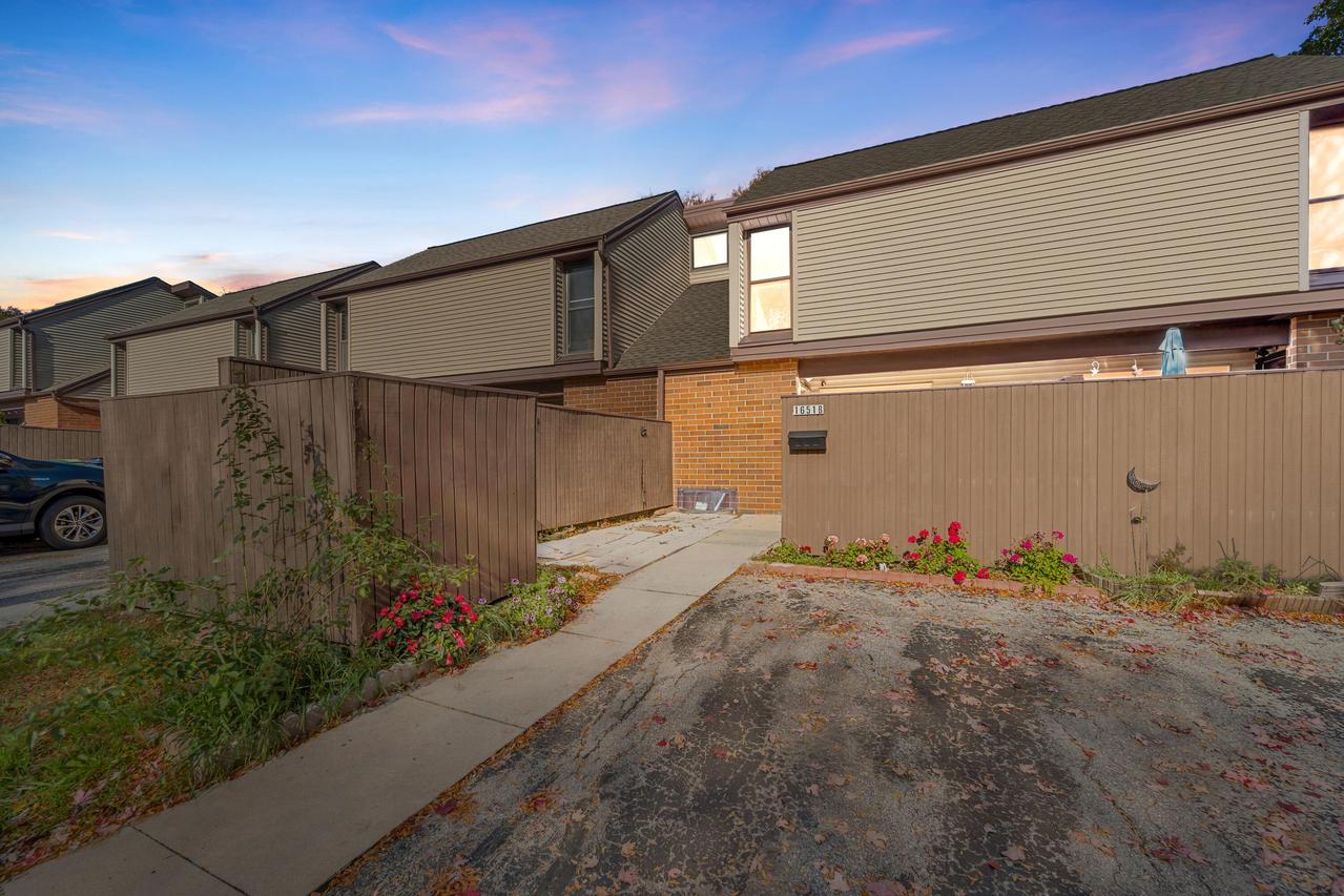 1651 W Edgerton Ave #B, Milwaukee, WI 53211