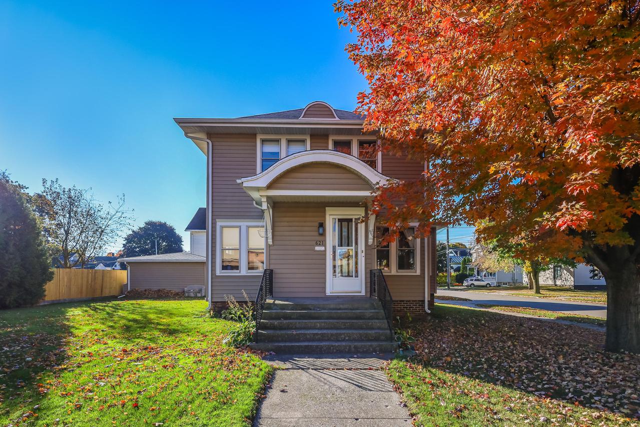 621 Marshall St, Manitowoc, WI 54220