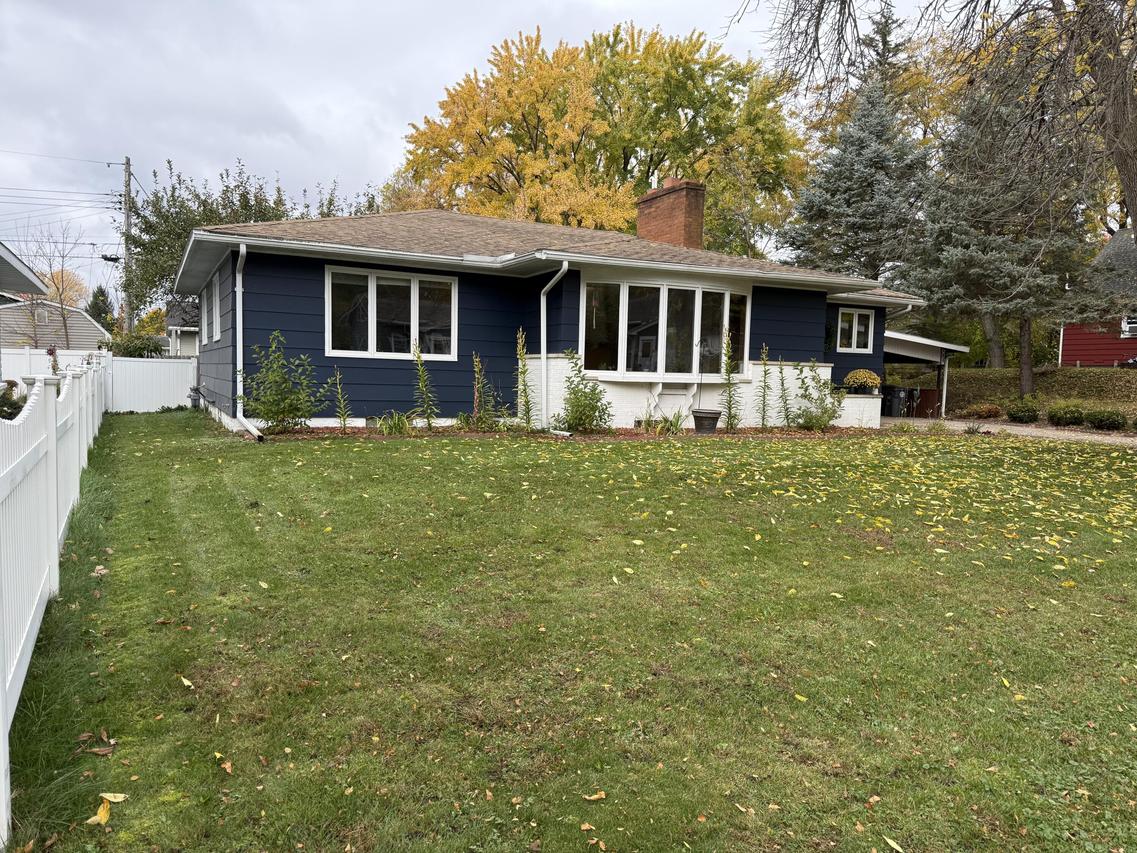 2802 31st St, La Crosse, WI 54601