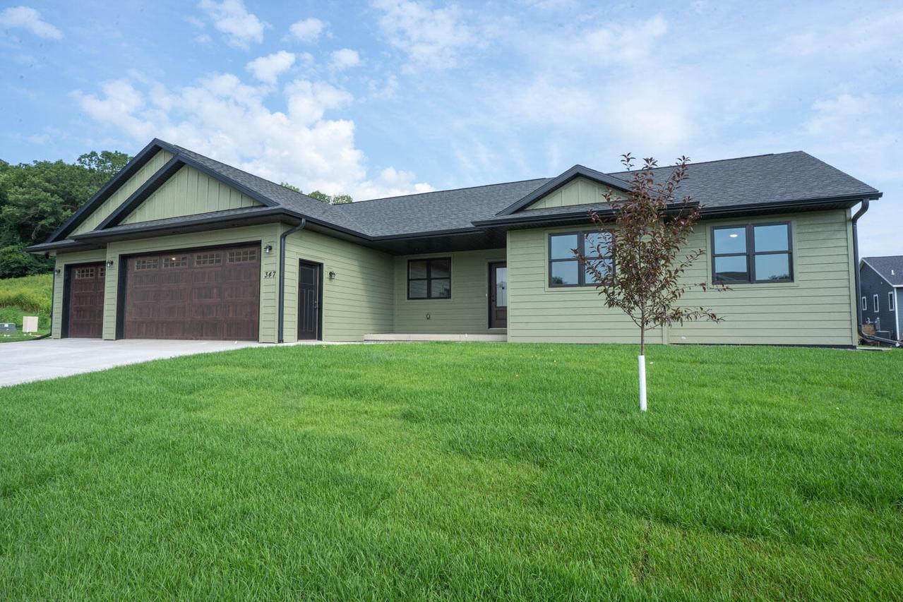 347 Southern Dr, Holmen, WI 54636