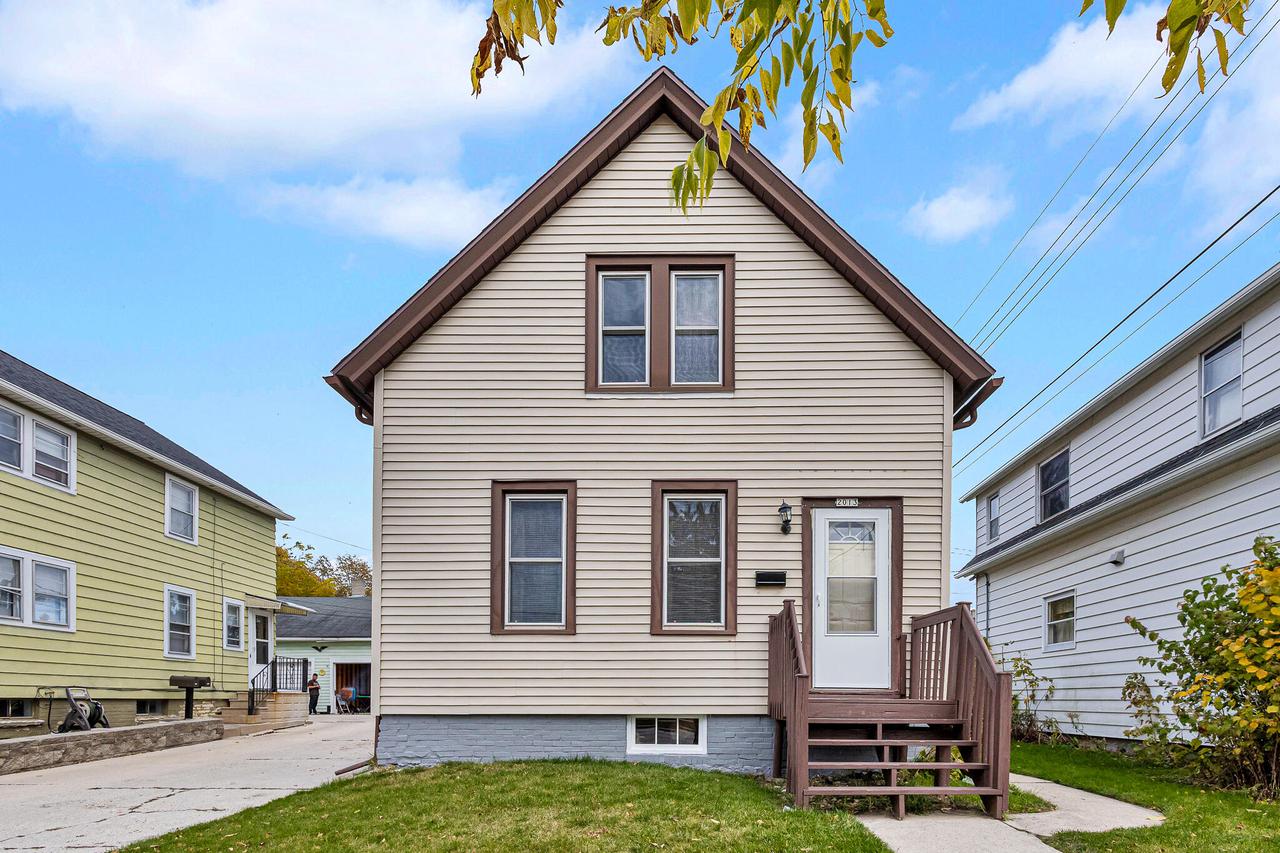2013 N 13th St, Sheboygan, WI 53081