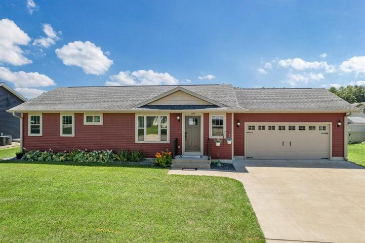 1655 Clearview Dr, Sparta, WI 54656