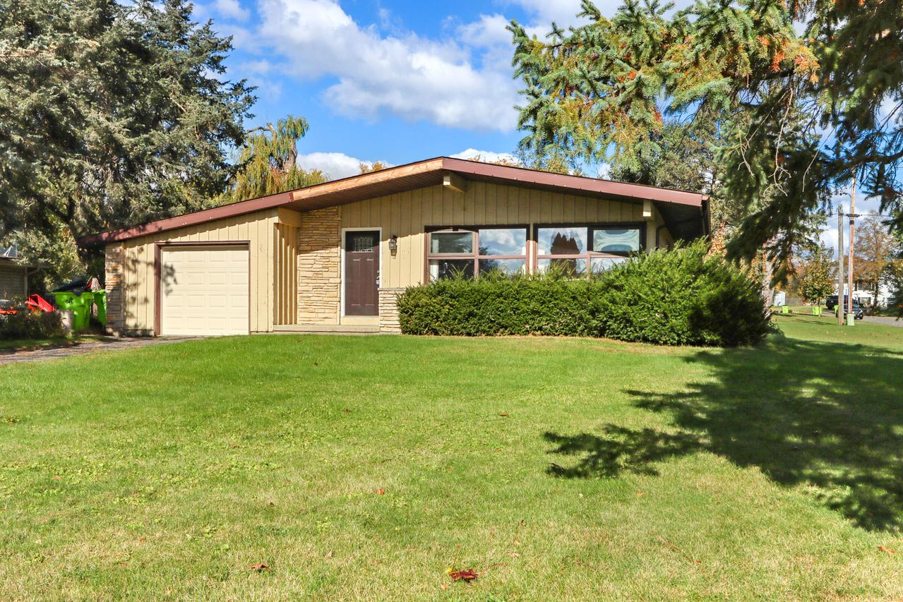 115 Franklin St, Delavan, WI 53115