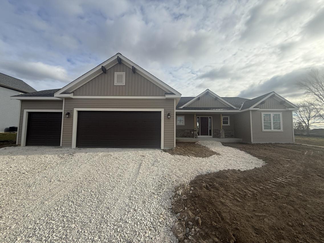 782 Golf Dr, Jefferson, WI 53549