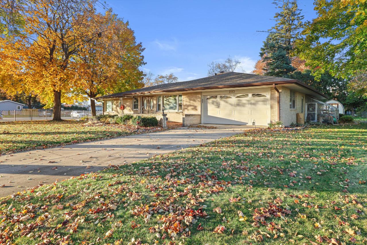 2113 Mt Zion Ave, Janesville, WI 53545