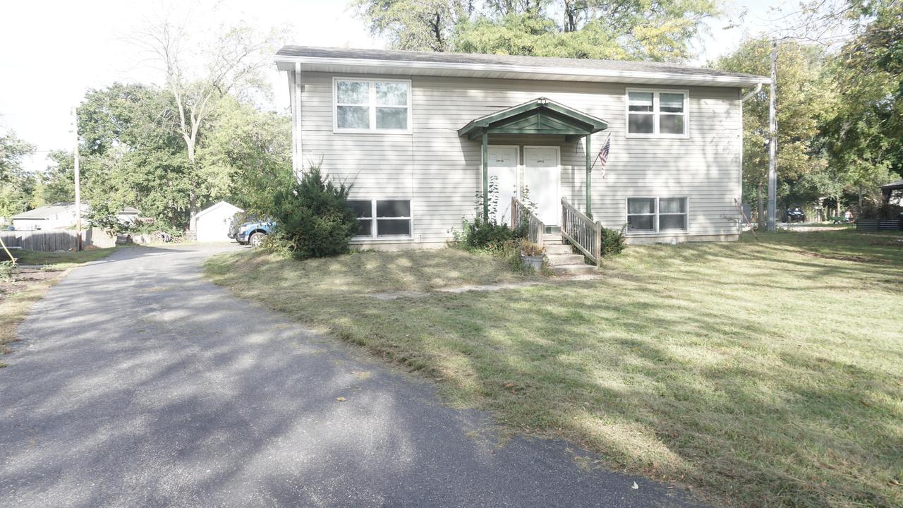 338 E Poplar St, Salem Lakes, WI 53170