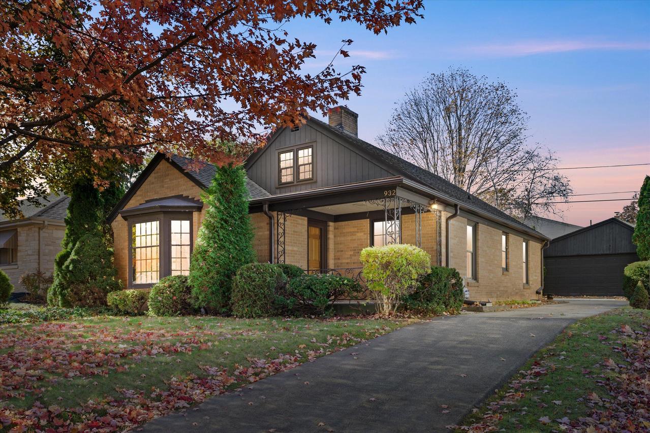 932 Kentucky St, Racine, WI 53405