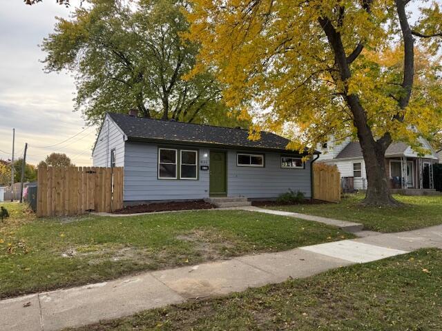 8133 W Herbert Ave, Milwaukee, WI 53218