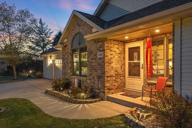 New Homes For Sale This Week That Attend Slinger Elementary School: October 31st to November 6th