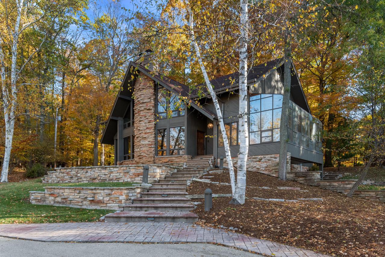 1131 Zientek Ln, Sheboygan, WI 53081