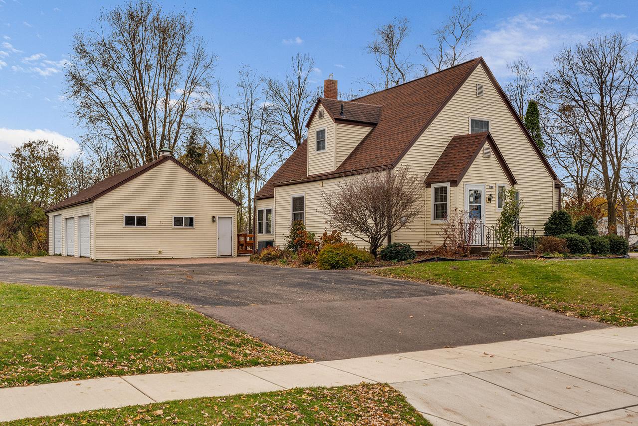 127 E Broadway St, Blair, WI 54616