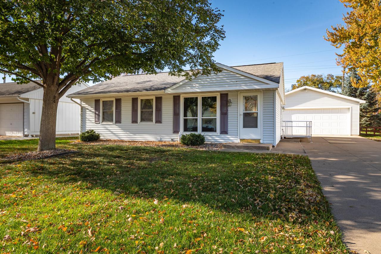 3128 29th Ct, La Crosse, WI 54601