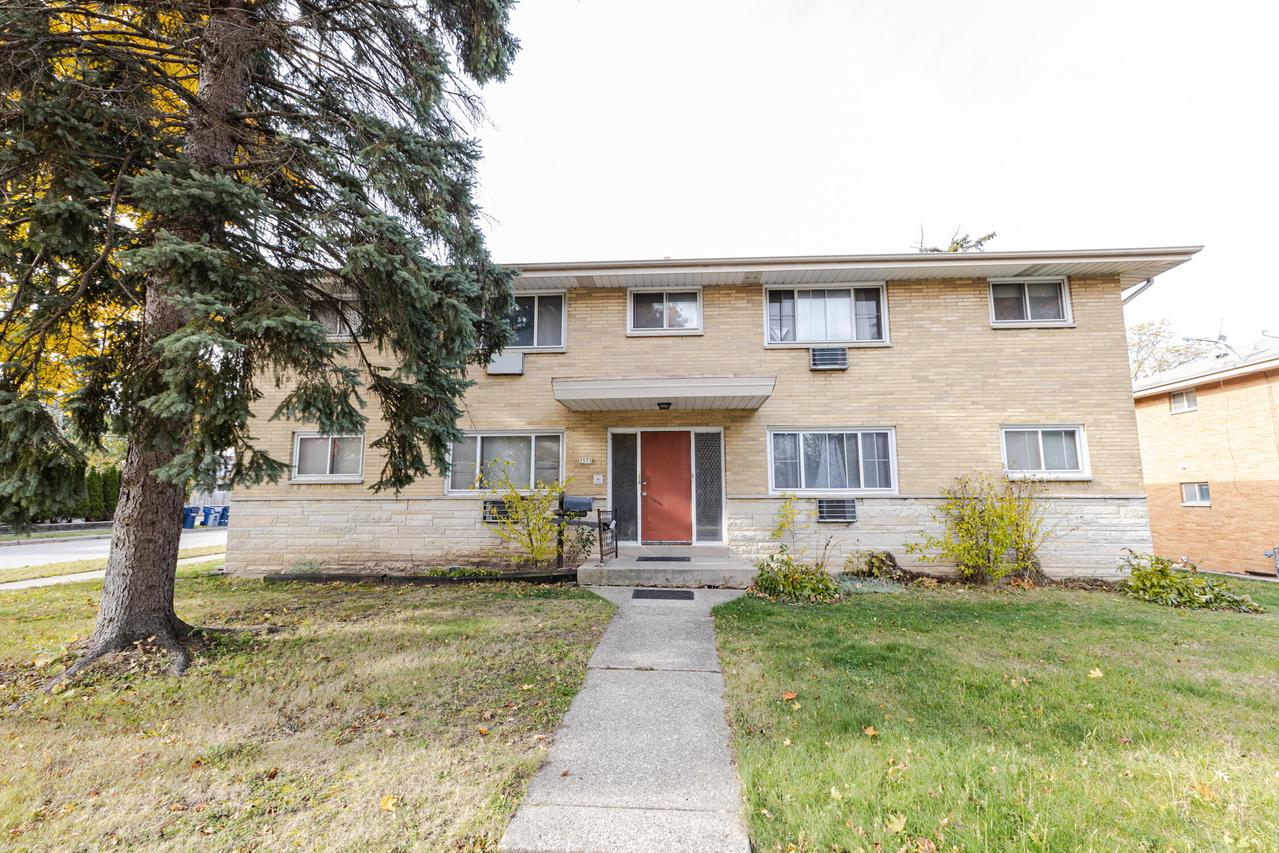 3573 S 76th St, Milwaukee, WI 53220