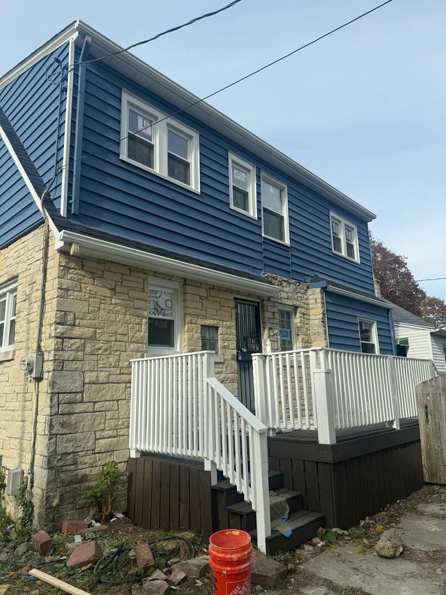 4902 N 53rd St, Milwaukee, WI 53218