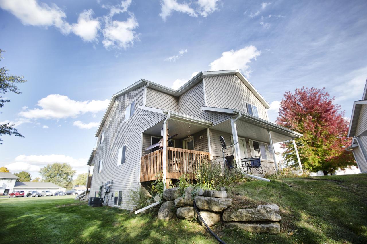 104 Mallard Cir, Beaver Dam, WI 53916