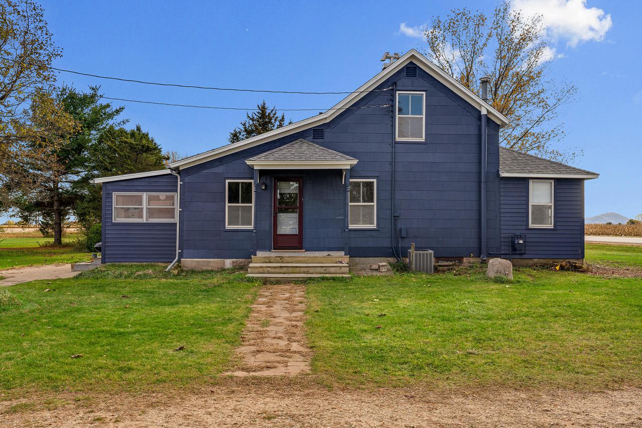 N15636 State Road 35 -, Trempealeau, WI 54661