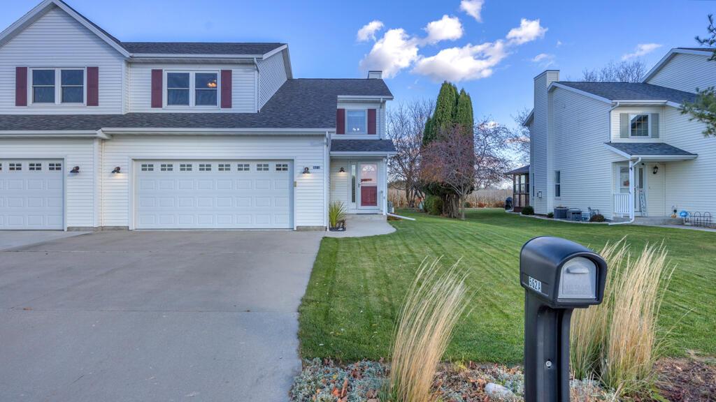 562 Crestwood Dr #A, Elkhart Lake, WI 53020
