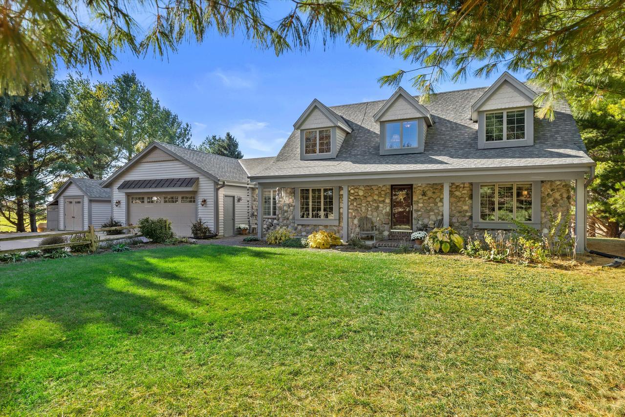 W356 Allen Rd, Concord, WI 53066