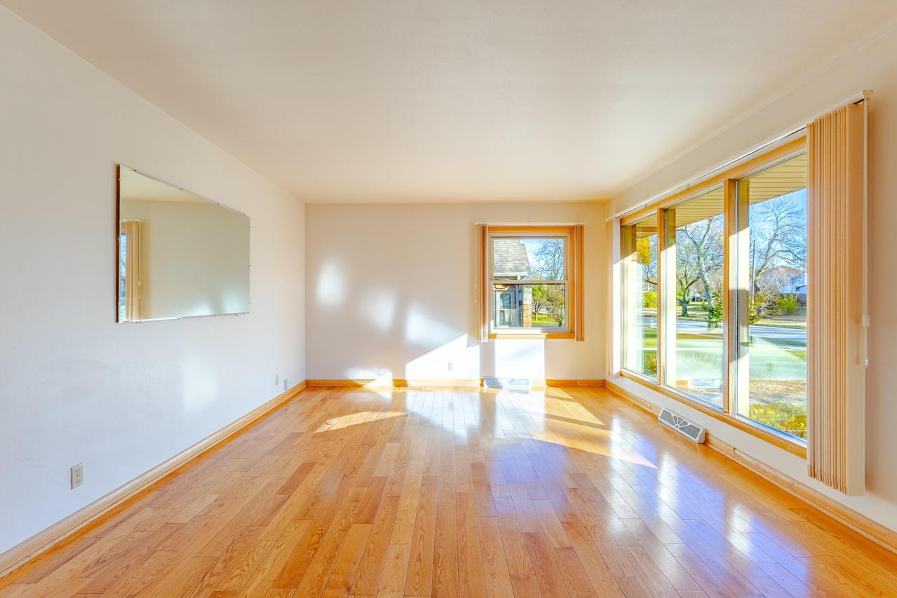 2254 W Bolivar Ave, Milwaukee, WI 53221