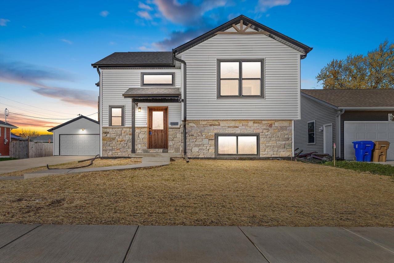 4920 37th Ave, Kenosha, WI 53144