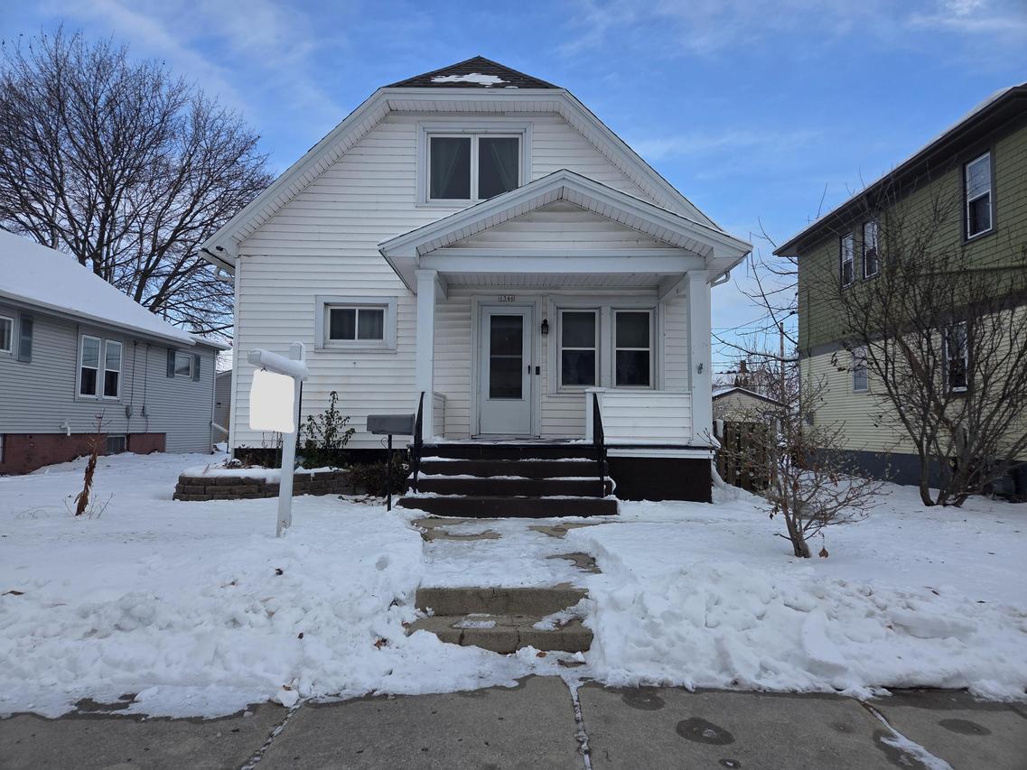 1346 Lenz Ct, Sheboygan, WI 53083