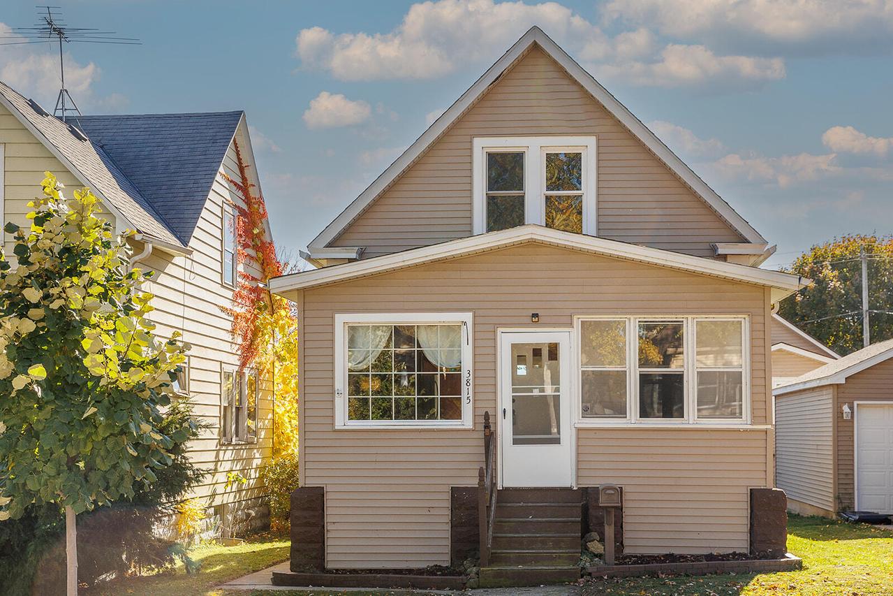 3815 E Plankinton Ave, Cudahy, WI 53110