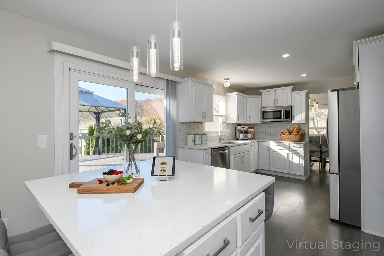 2811 Comanche Ct, Waukesha, WI 53188