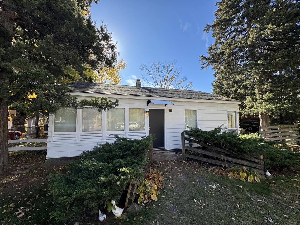 742 Sheridan Springs, Lake Geneva, WI 53147