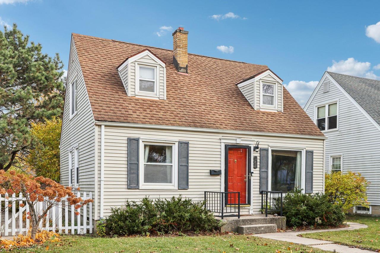 3218 N 89th St., Milwaukee, WI 53222