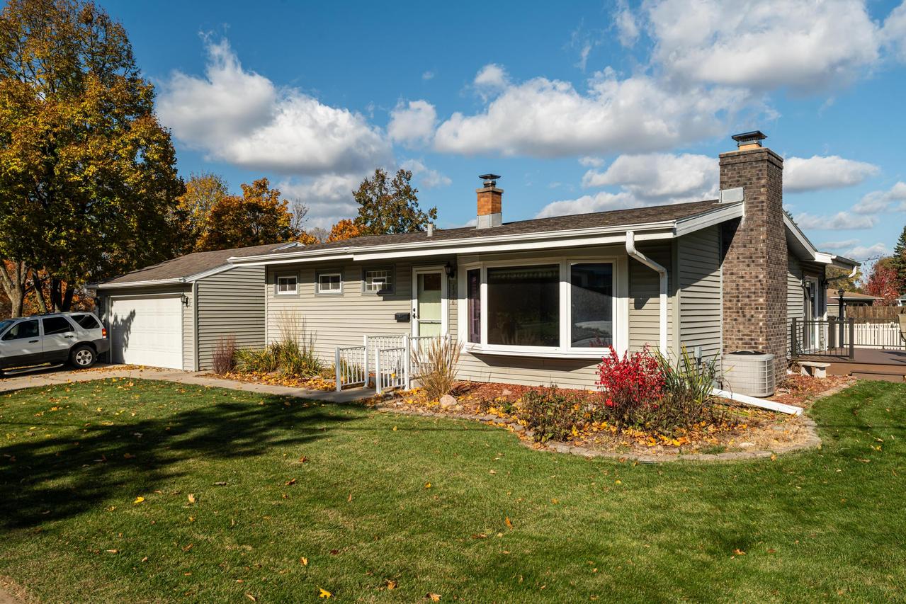 7316 Earl Ave, Greendale, WI 53129