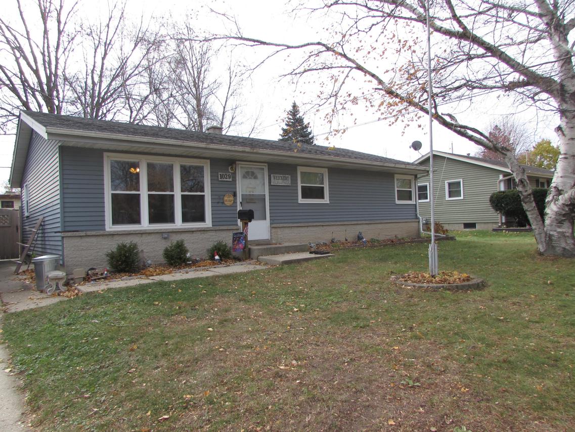 1029 Adams St, West Bend, WI 53090