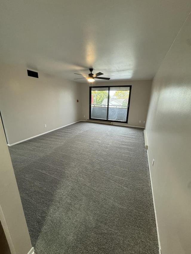 7921 S 68th St #207, Franklin, WI 53132