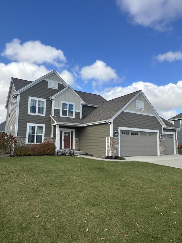 155 Mullberry Ln, Grafton, WI 53024