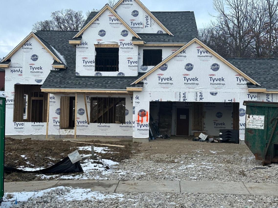 114 Retzer View, Waukesha, WI 53188