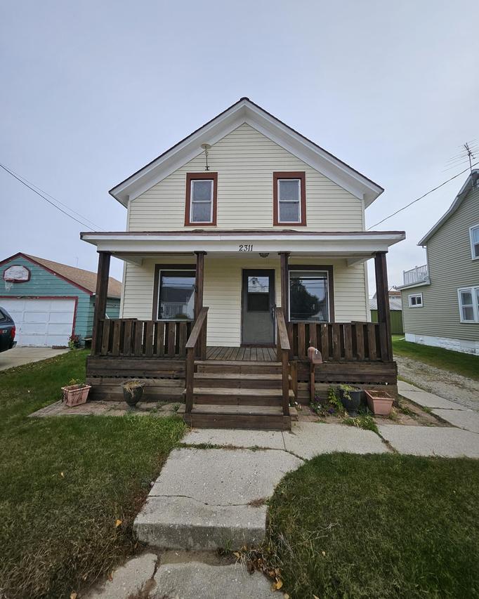 2311 Jackson St, Two Rivers, WI 54241