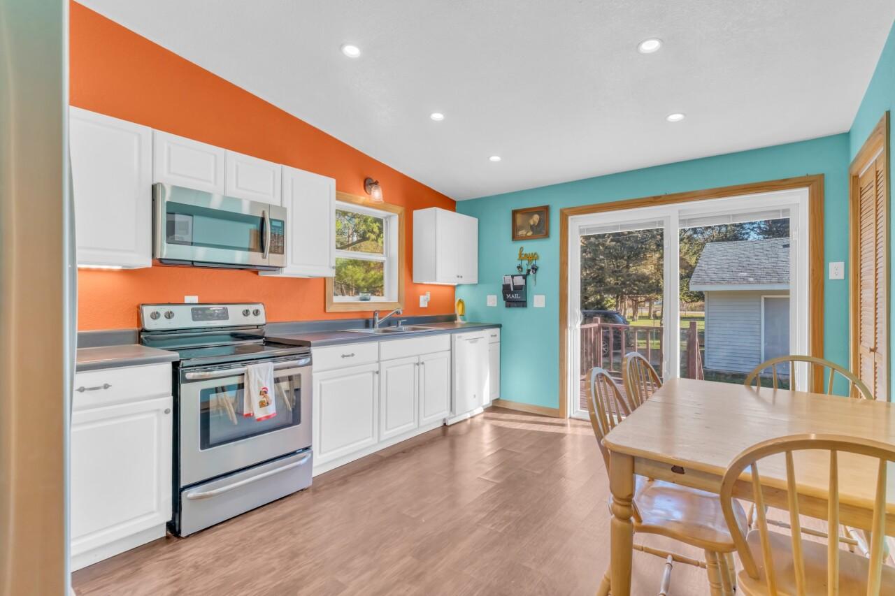 2800 Mabie St, Delavan, WI 53115