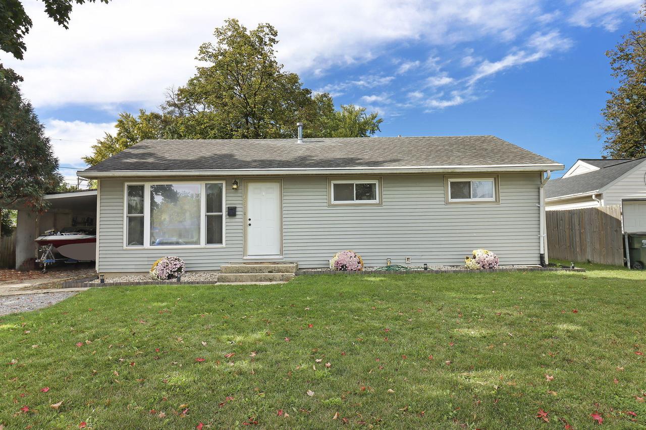 728 Vine St, Union Grove, WI 53182